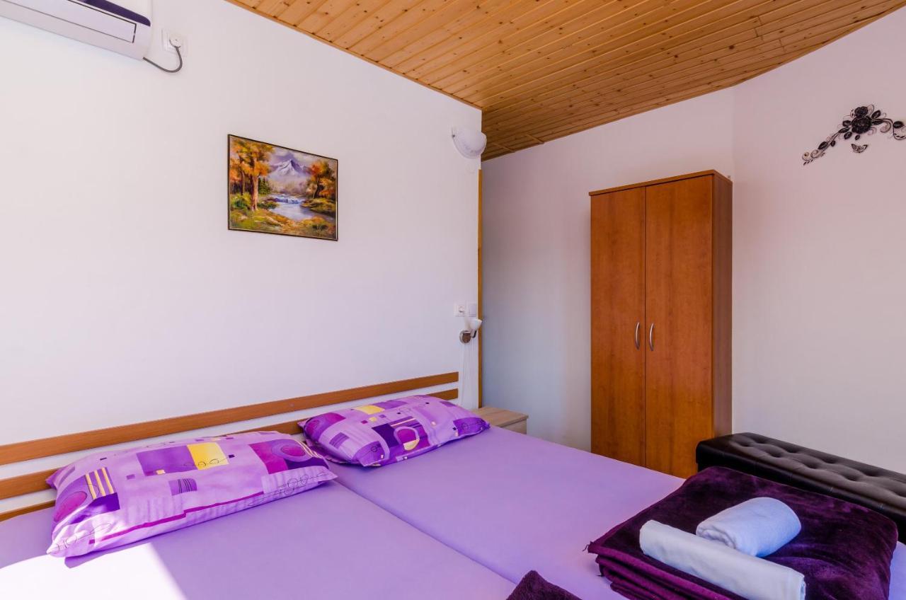 Apartments & Rooms Mihajica 챠브타트 외부 사진