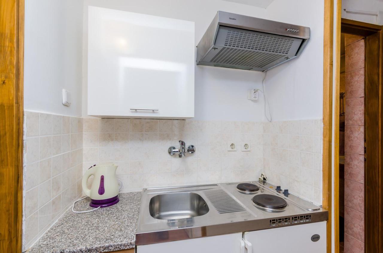 Apartments & Rooms Mihajica 챠브타트 외부 사진